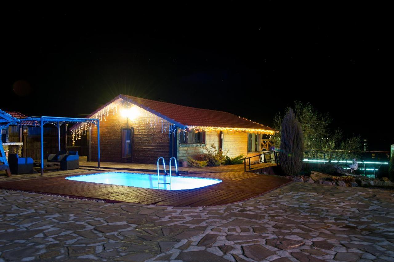Chervona Kalyna Cottage Odessa Extérieur photo