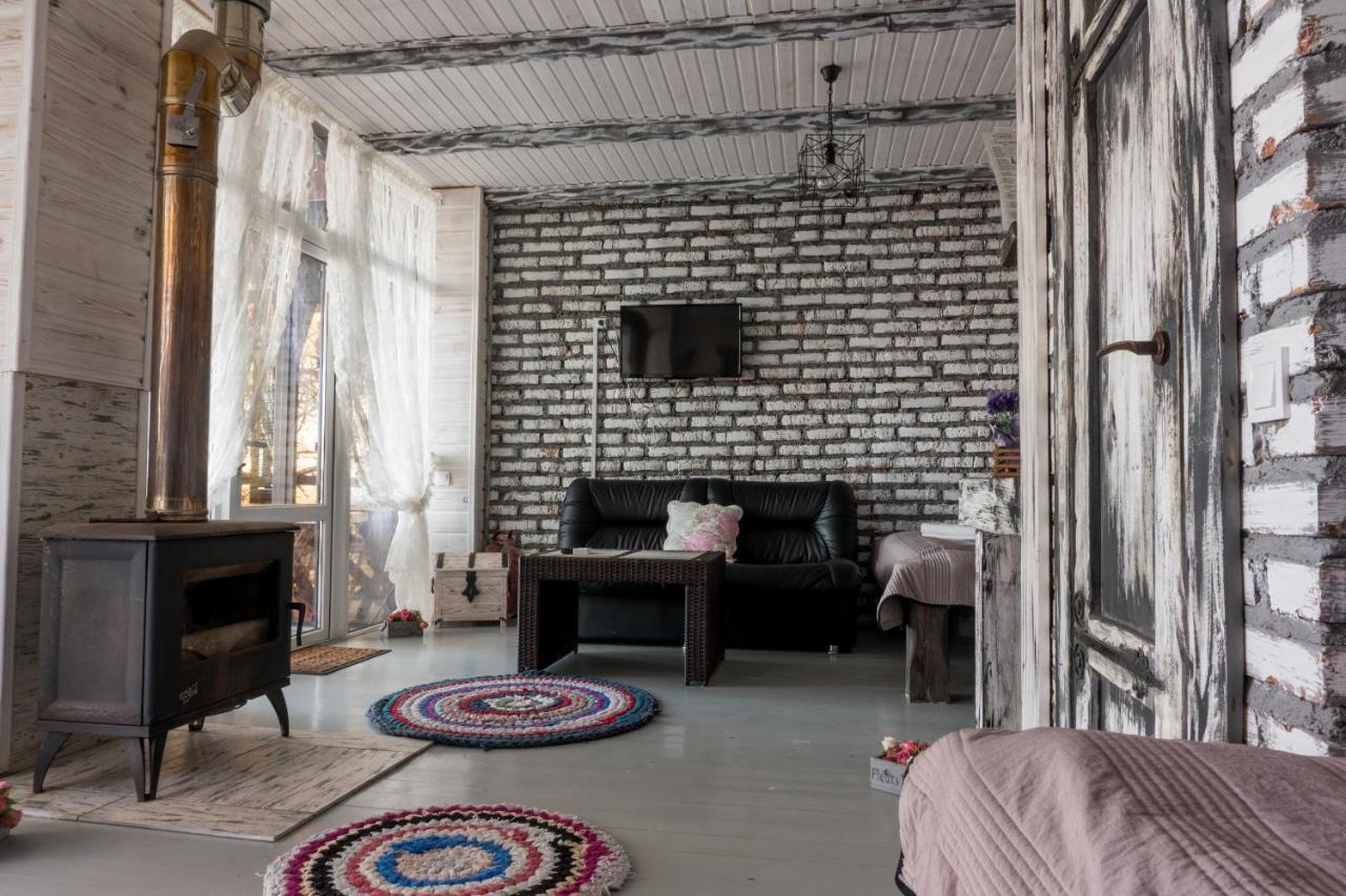 Chervona Kalyna Cottage Odessa Extérieur photo