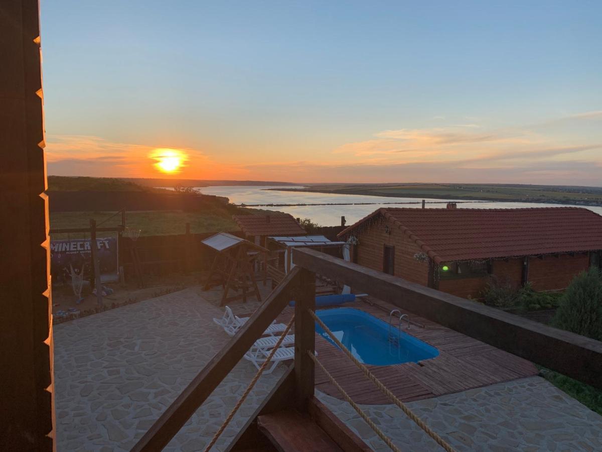 Chervona Kalyna Cottage Odessa Extérieur photo