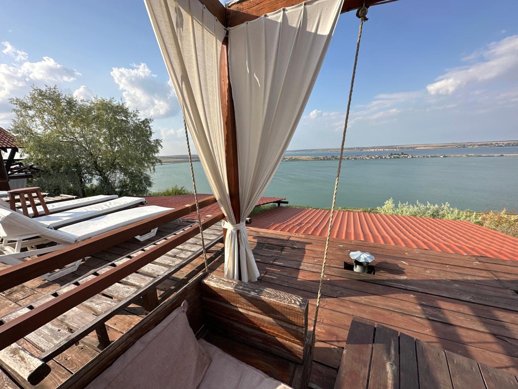 Chervona Kalyna Cottage Odessa Extérieur photo