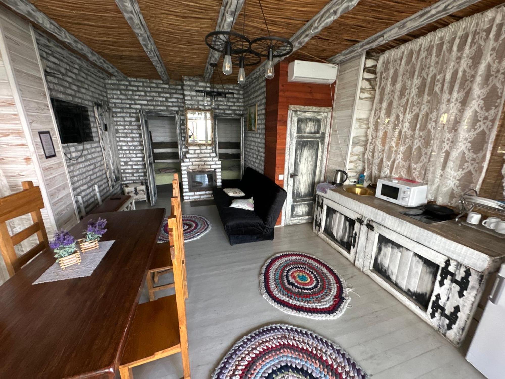 Chervona Kalyna Cottage Odessa Extérieur photo